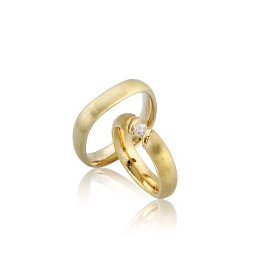 ROYAL ROMANCE ROYAL ROMANCE