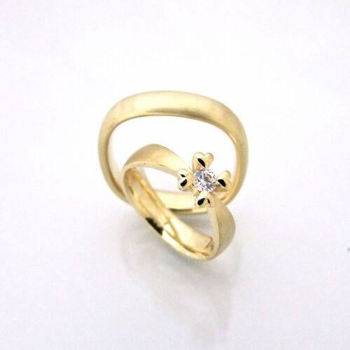 ROYAL HEART ROYAL HEART