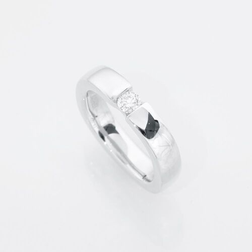 ROMANTIC SQUARE ROMANTIC SQUARE