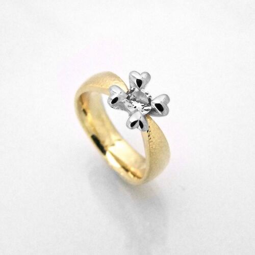 ROYAL HEART ROYAL HEART