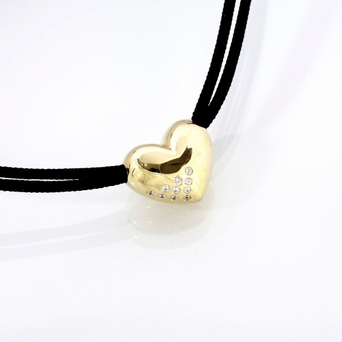 True Saga (S) True Saga (S)