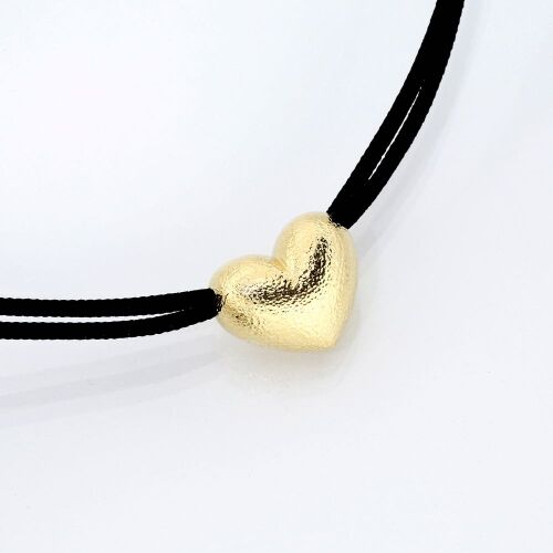 True Saga (S) True Saga (S)