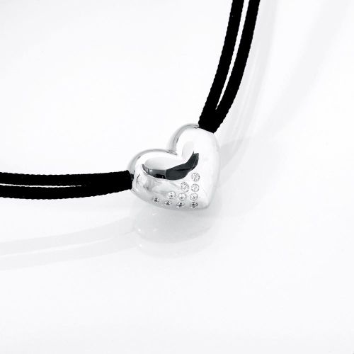 True Saga (S) True Saga (S)