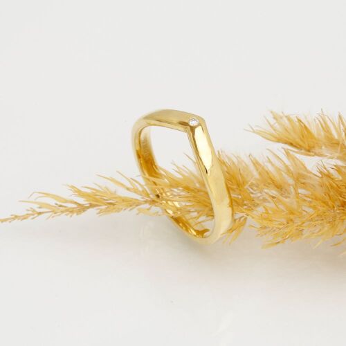 Delta (dame) Delta (dame)