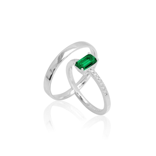 Fine Emerald Cut-lab. Fine Emerald Cut-lab.